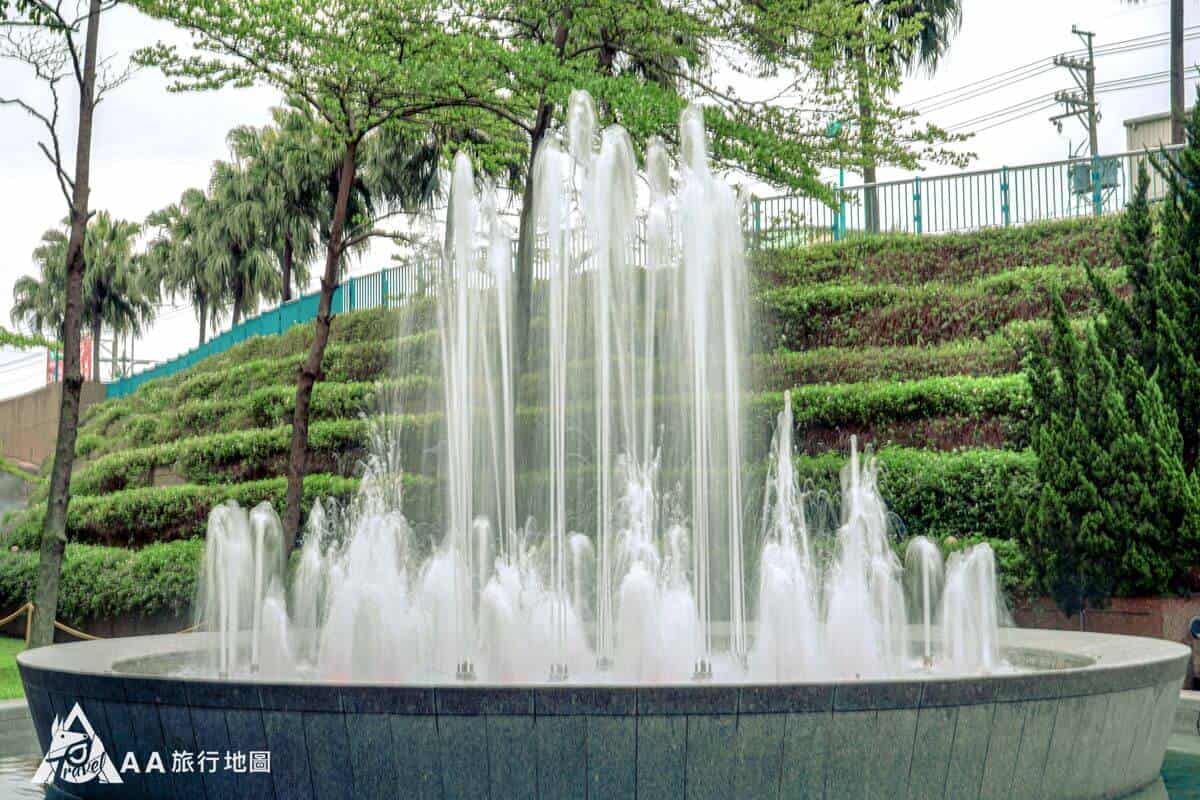 大江購物中心GBF特色景觀噴水池