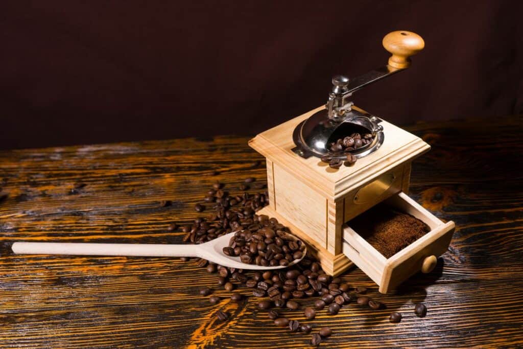 自動咖啡機推薦，手沖咖啡與濾掛咖啡